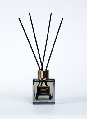 样板房间浴室卫浴套装现代身体乳香薰蜡烛摆件软装饰品轻奢摆件