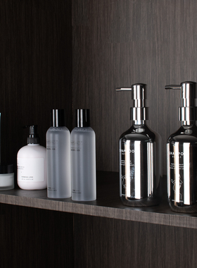 卫生间浴室柜阳台牙刷水乳液面霜瓶毛巾香薰蜡烛样板房摆件装饰