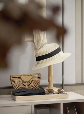 现代简约北欧样板间摆件衣帽间装饰品衣柜软装帽子眼镜梳妆台托盘