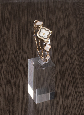 梳妆台兔毛桌垫摆件样板间衣帽间金色轻奢护肤品首饰托盘套装饰品