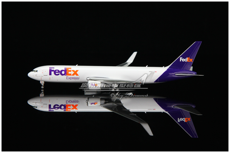 Phoenix 04509 FedEx 联邦快递 波音 B767-300ER N68079 1:400 - 图0