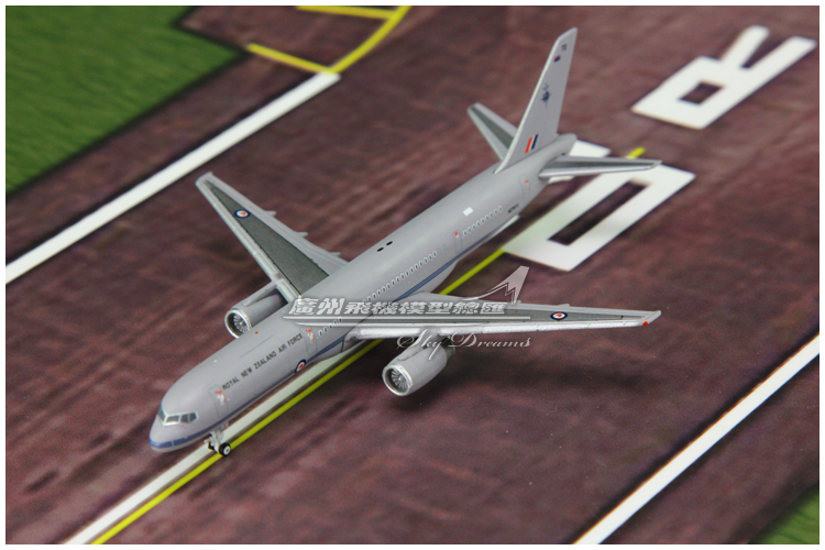 JCWINGS XX4468 新西兰空军 波音 B757-200 NZ7572 飞机模型1:400 - 图2