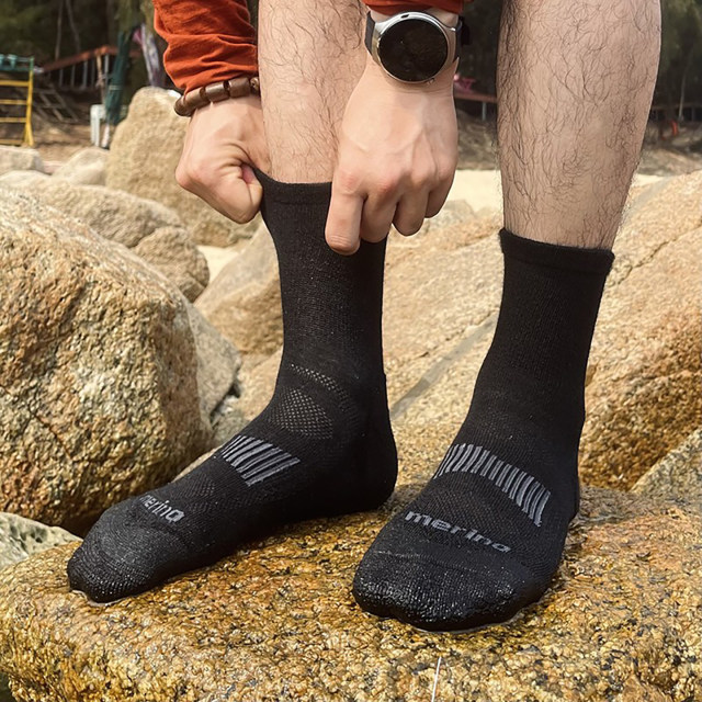 ຖົງຕີນ Merino ແຫ້ງໄວ, ລະບາຍອາກາດ, ເຫື່ອອອກ ແລະຕ້ານກິ່ນ