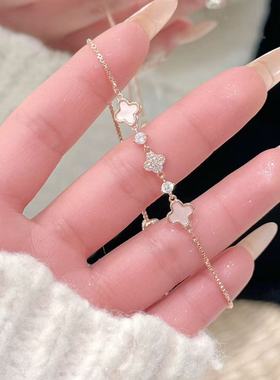 微镶锆石甜美白色花朵手链女轻奢气质ins小众设计感个性百搭手饰