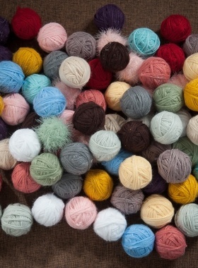 新生儿满月摄影饰品毛线球道具