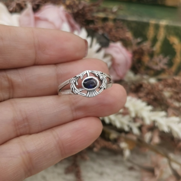 Vintage medieval European return 925 silver cordierite ring No. 22