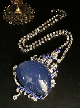 时尚轻奢蓝色星空坠城堡设计镶嵌满钻胸针项链两用中古别针毛衣链