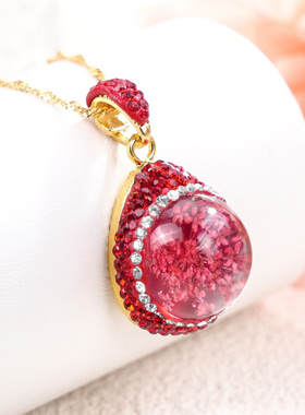 小众设计款红色永生花吊坠项链宫廷风轻奢高级感百搭项饰