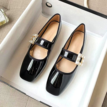 ເກີບຜູ້ຍິງຂະຫນາດ 40-46 off-size clearance sandals single shoes large size high-heeled flat shoes 4243 size women's shoes clearance price ພິເສດ