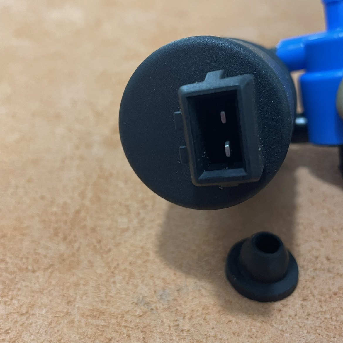 适用于名爵3MG3前挡风玻璃雨刮喷水壶电机马达雨刷喷水洗涤泵电机,淘宝优惠券,粉丝福利购,淘宝优惠卷