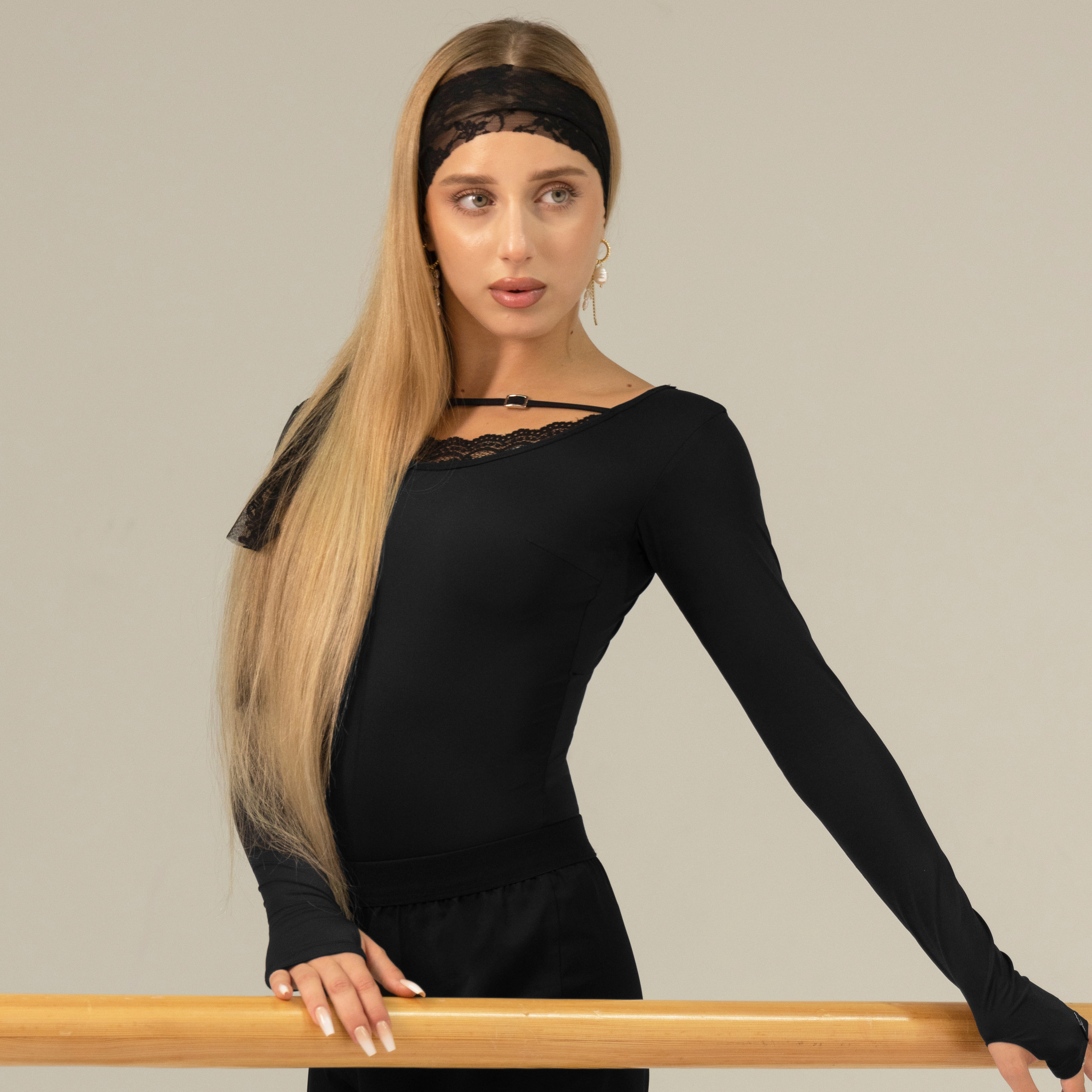 Venny薇妮拉丁舞新款成人练功服蕾丝露背长袖上衣百搭训练服秋冬 - 图0