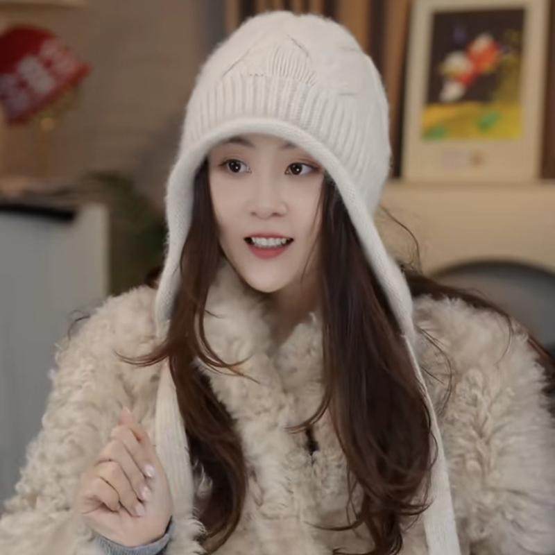 秋冬女士羊毛帽子女气质时髦护耳麻花毛线针织帽百搭显脸小包头帽