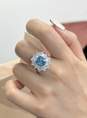 高级感4克拉方形蓝宝石戒指女镶钻海蓝宝夸张大轻奢彩宝首饰纯银