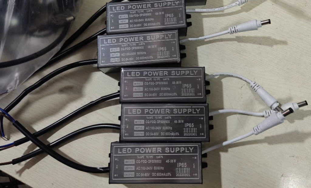 LED驱动电源48W-58W48-52洁净LED平板灯控制器DC54-86V 600mA - 图0