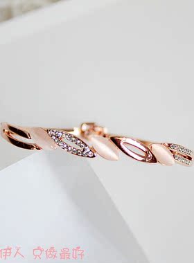 玫瑰金色猫眼石镂空防过敏手链