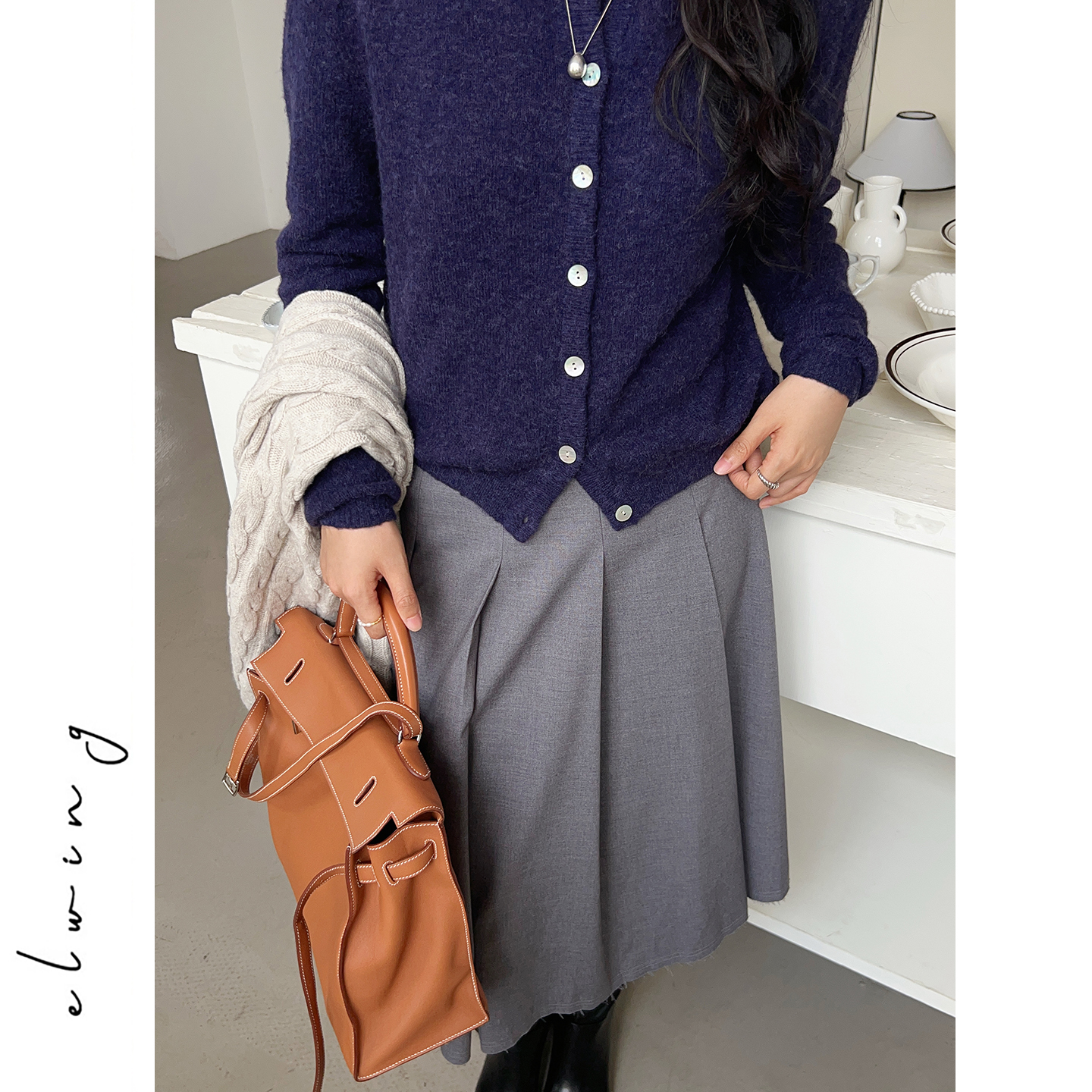 Elwing原创羊驼毛羊毛蓬松柔软保暖圆领针织开衫