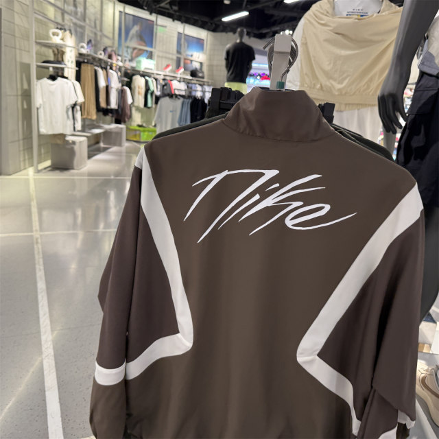 Counter ແທ້ຂອງ NIKE Nike ກິລາບາດເຈັບແລະຜູ້ຊາຍ stitching woven basketball jacket top IM3355-004