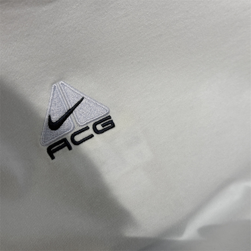 Nike耐克ACG短袖女2025夏新款刺绣高腰短款修身运动T恤HM6085-121 - 图2