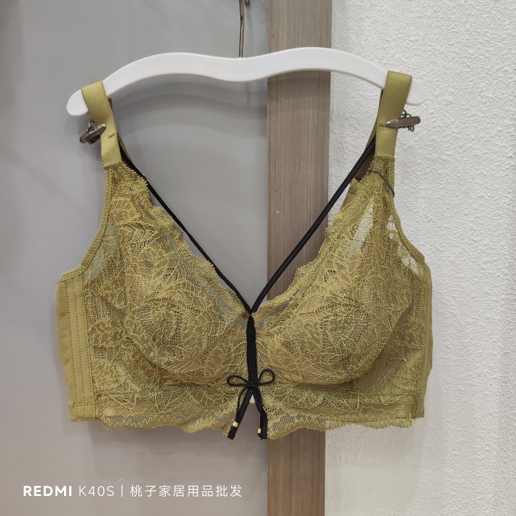 性感蕾丝内衣女大胸显小胸聚拢收副乳防下垂文胸软钢圈定型8136BC - 图1