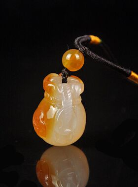 玛瑙玉石钱袋女士款精雕吊坠