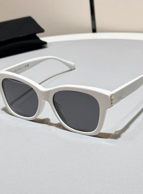 C家同款珍珠墨镜女高级感轻奢小香风太阳镜显瘦气质5482