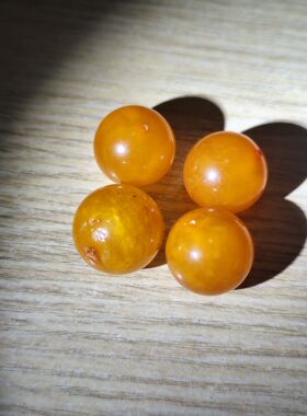 diy天然琥珀老蜜蜡吊坠散珠特价