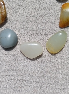 新疆和田玉籽料原石手链黄皮白玉