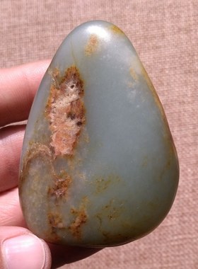 新疆和田玉油润籽料原石手把件