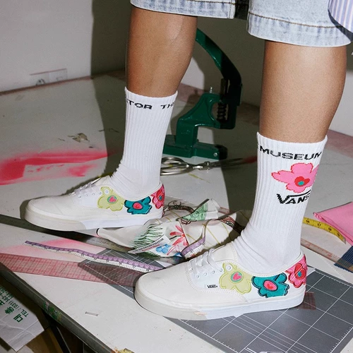 Фун -официальный подлинность музейного посетителя Объединенные женские туфли с бренда