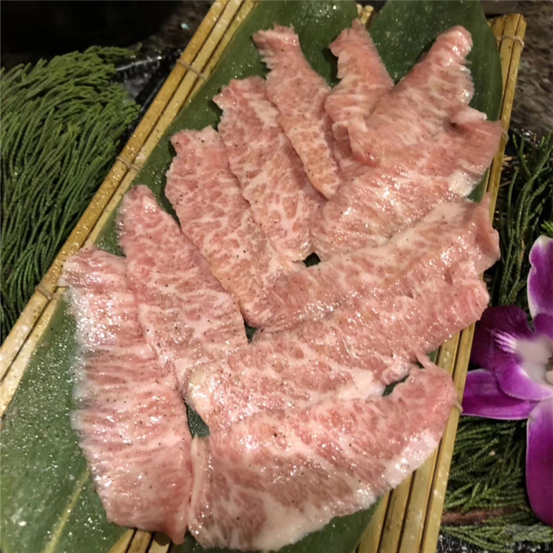 西班牙伊比利亚黑猪下颚肉心日式松板肉烧肉火锅炒菜叉烧黄金六两-图0