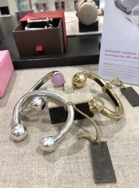 手工西班牙情侣开口手镯