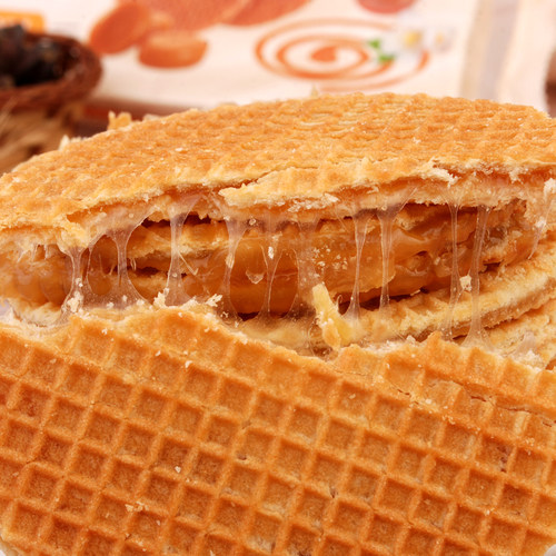 俄罗斯进口KDV夹心拉丝焦糖炼乳饼干儿童学生小孩早餐零食品290g - 图0
