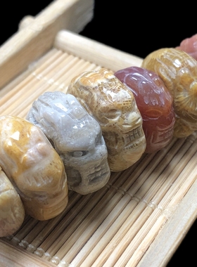 天然珊瑚雕刻平安扣菊花玉石