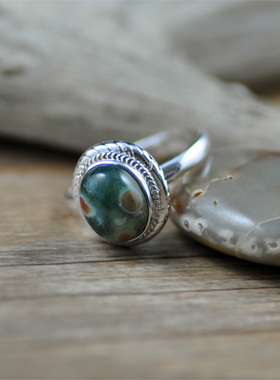 纯银椭圆形镶嵌天然纹理玛瑙戒指