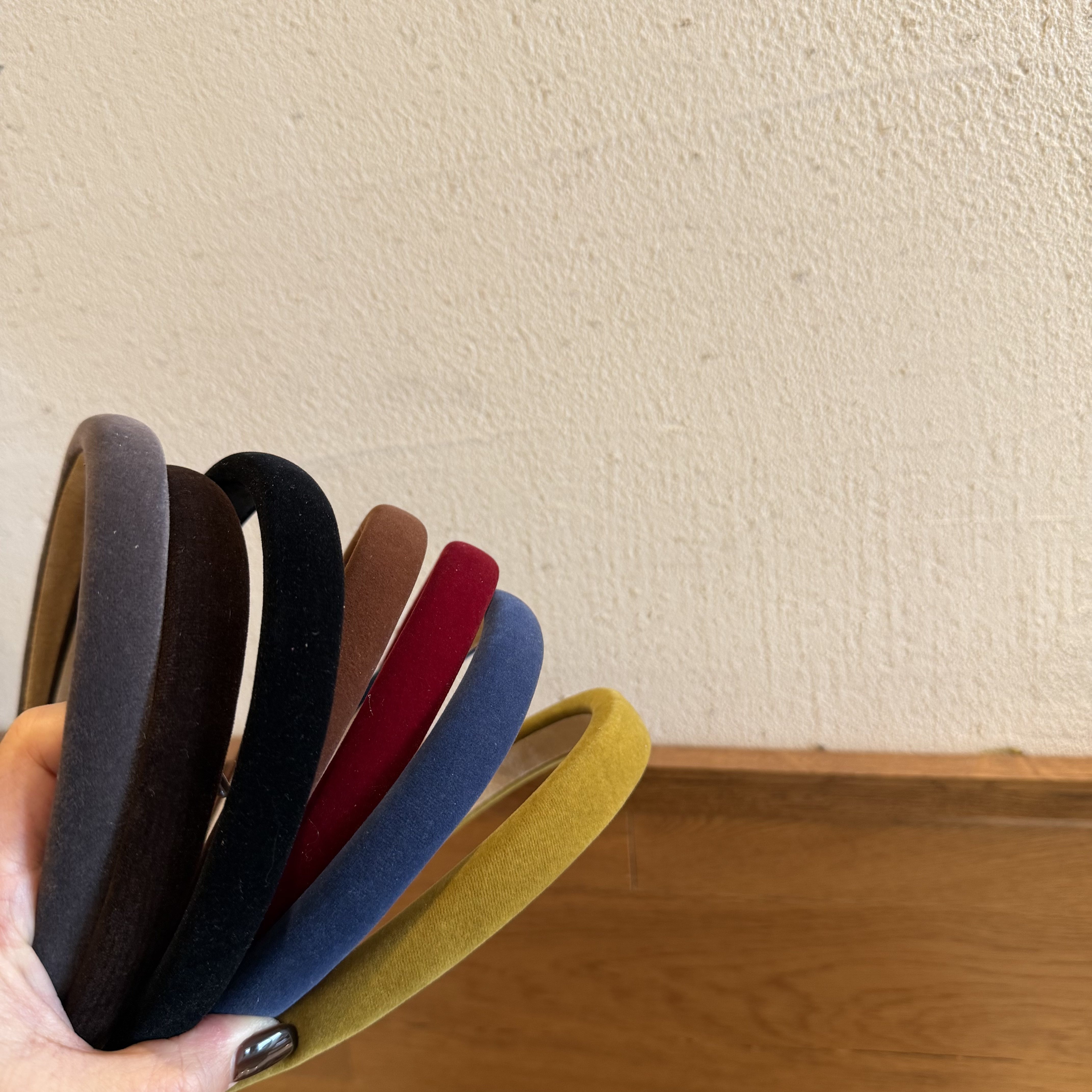 秋冬新款圣诞新年丝绒窄版发箍儿童洋气质感头箍女童宝宝头饰发饰,淘宝优惠券,粉丝福利购,淘宝优惠卷