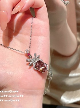 干枯玫瑰蝴蝶结蛋形宝石戒指 富家千金 镀18K金 蝴蝶珍珠锆石戒指