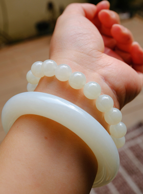 【一物一图】9.8mm新疆和田玉山流水圆珠手串～15手围