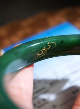【一物一图】超捡漏！新疆和田玉碧玉手镯～内径59.6mm 有证书