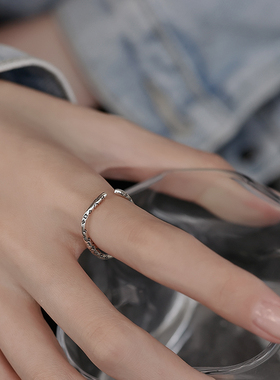 925纯银四叶草戒指女小众设计素圈食指戒时尚个性高级感指环戒子