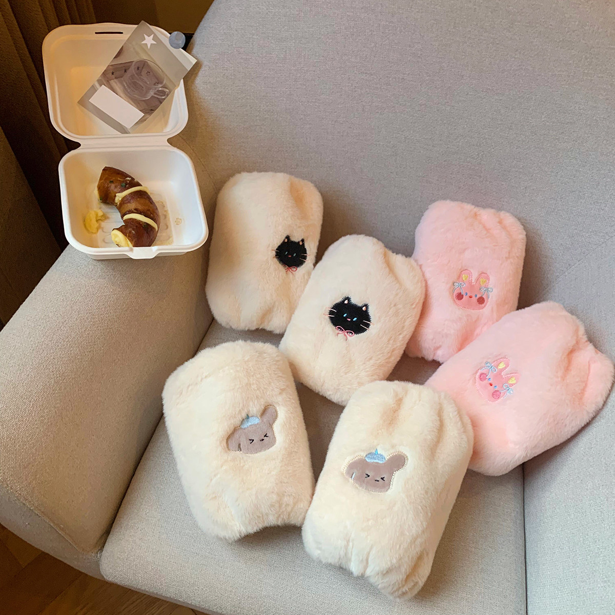 馨帮帮杂货铺 冬季上班防脏耐污套袖学生护袖卡通可爱毛绒袖套女,淘宝优惠券,粉丝福利购,淘宝优惠卷