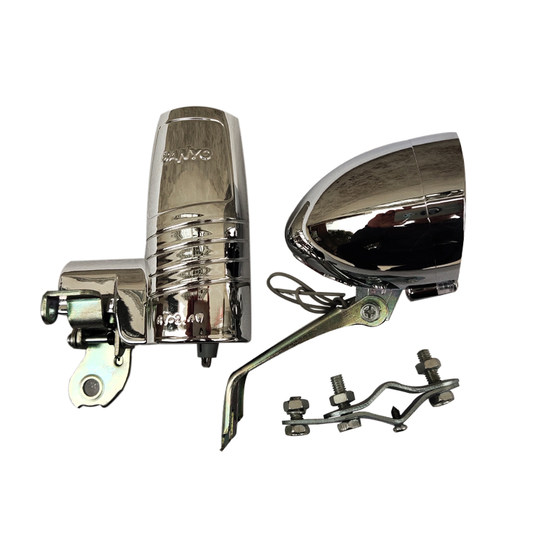 Sanyo headlight looks awesome on Sanyo commuter bike