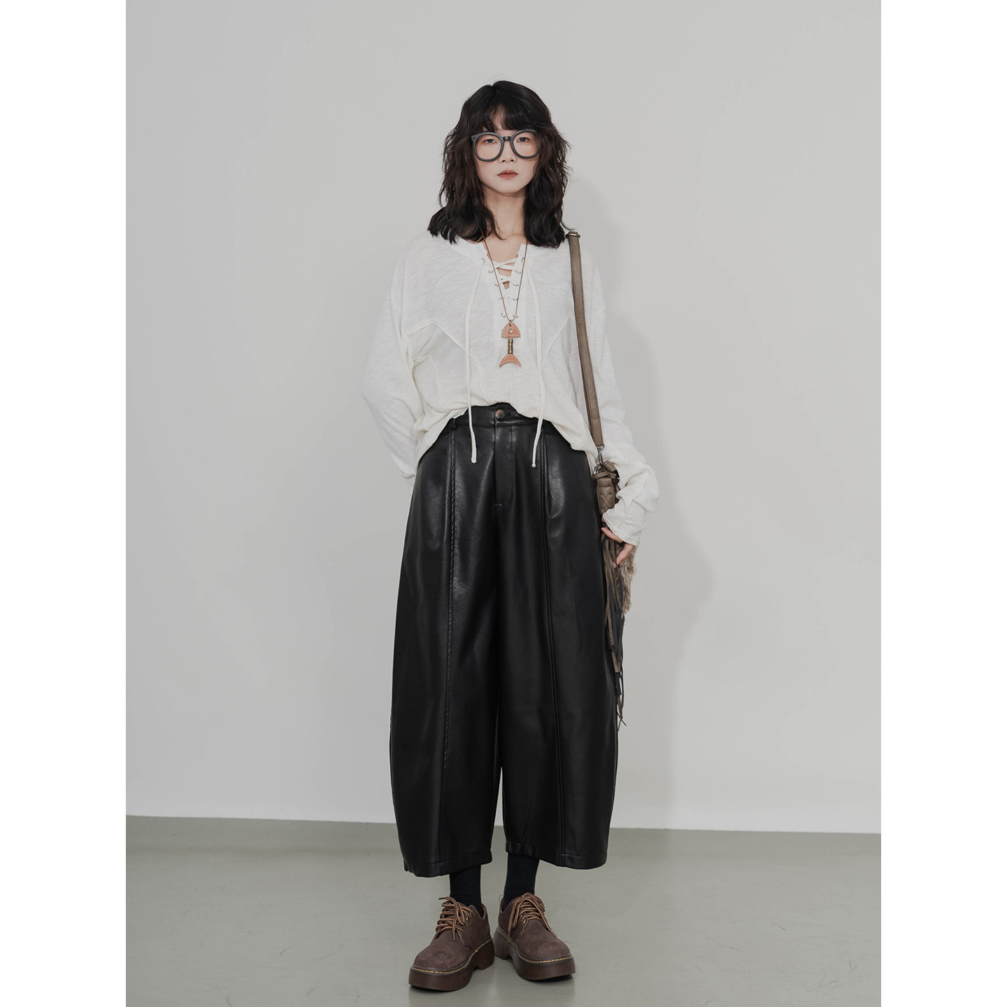 高腰阔腿皮裤女半松紧腰拼接宽松显瘦休闲裤酷感百搭复古九分裤,淘宝优惠券,粉丝福利购,淘宝优惠卷