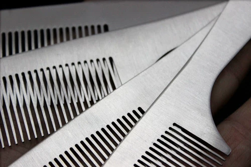 Стальная расческа с нержавеющей стали расчесыванием для волос расчесывание, ультра -тину