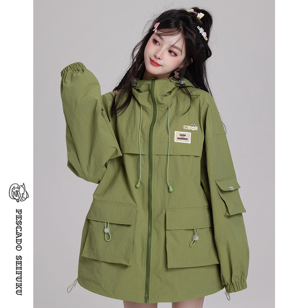 咸鱼衣橱 猫耳朵冲锋衣外套女春秋2026新款学院小个子连帽防风衣,淘宝优惠券,粉丝福利购,淘宝优惠卷