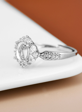 天然a货18K金镶嵌戒指阳绿翡翠