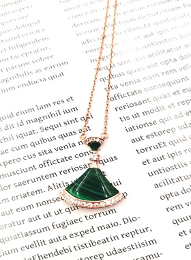 小裙子红玛瑙纯银镀18k吊坠项链