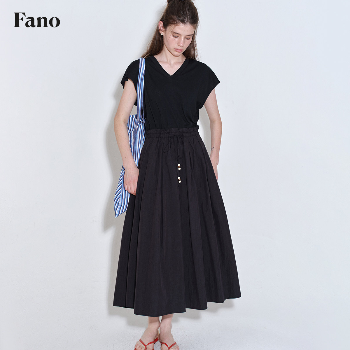 范洛Fano 松弛休闲感清凉针梭拼接撞色串珠绳休闲显瘦连衣裙女夏,淘宝优惠券,粉丝福利购,淘宝优惠卷