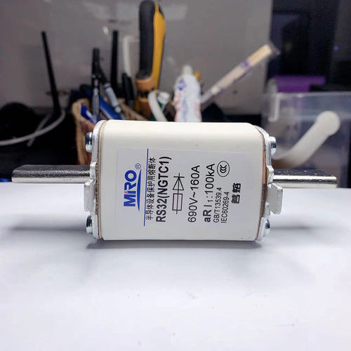 MRO茗熔快速熔断器RS32 NGTC1保险丝保险管200A 250A160A125A100A - 图1