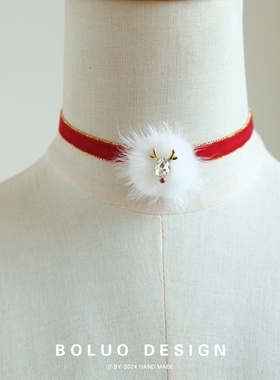 菠萝原创圣诞麋鹿毛球红丝绒项链