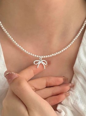 轻奢小众高级感气质施家珍珠项链蝴蝶结吊坠女2024新款锁骨链颈链